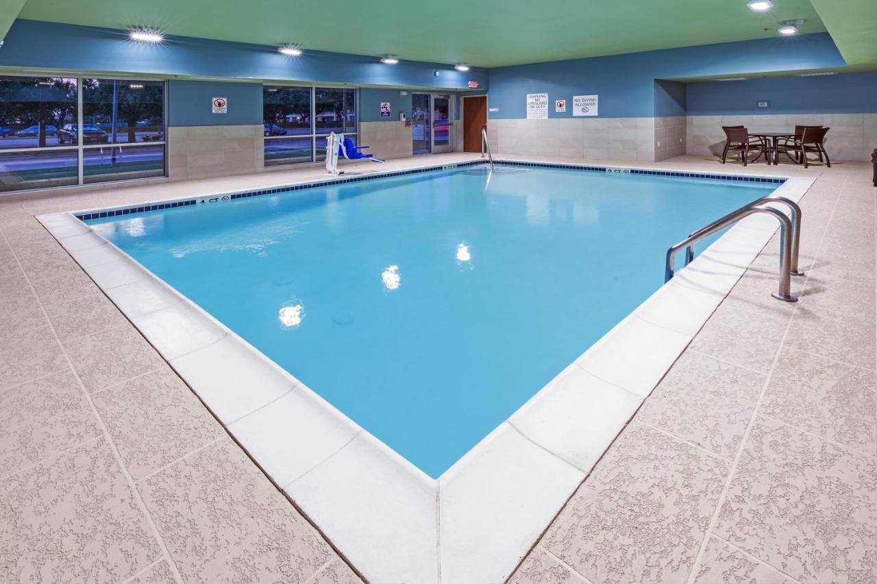 Holiday Inn Express & Suites - Stafford Nw - Sugar Land By Ihg Εξωτερικό φωτογραφία