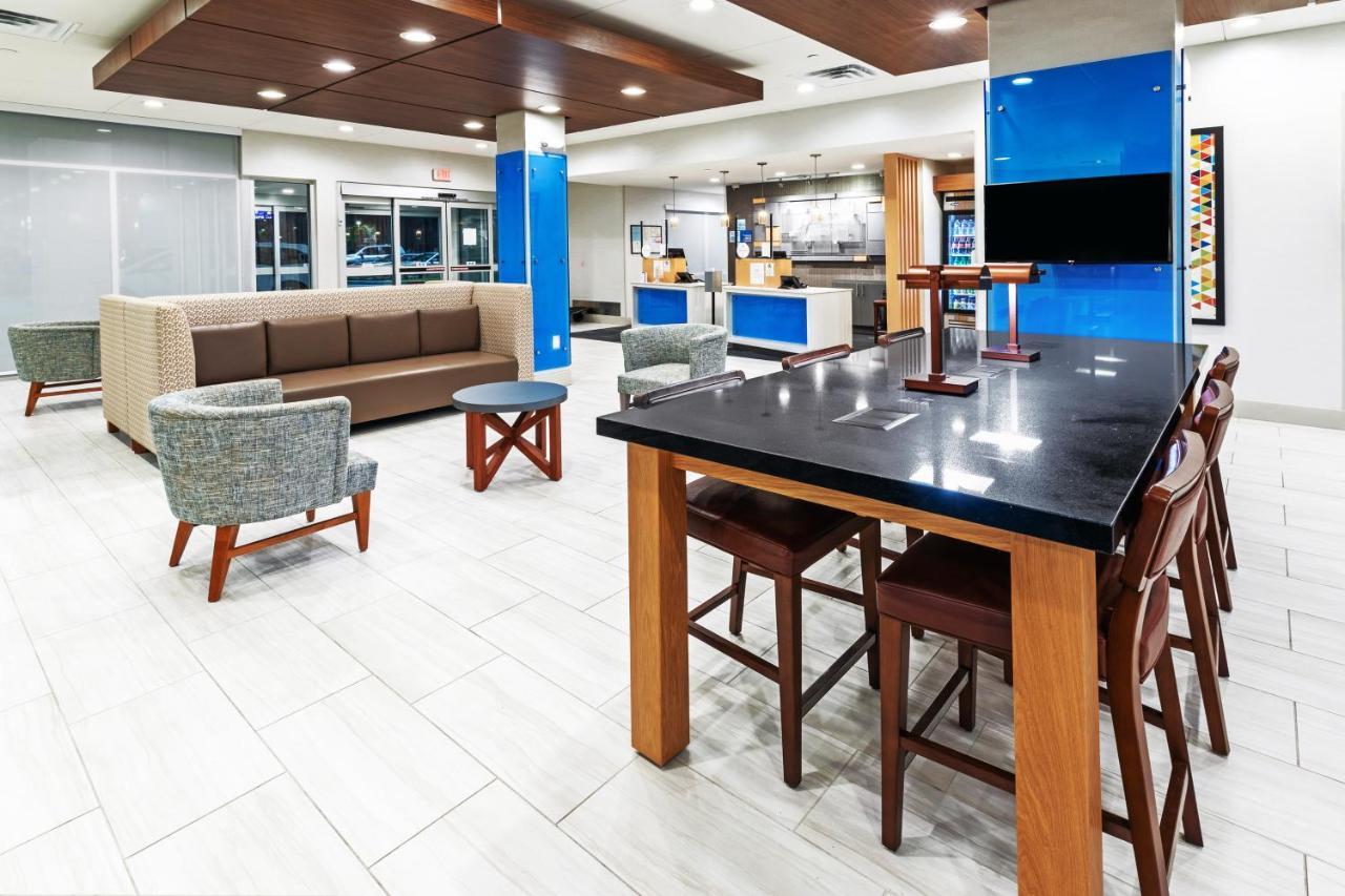 Holiday Inn Express & Suites - Stafford Nw - Sugar Land By Ihg Εξωτερικό φωτογραφία