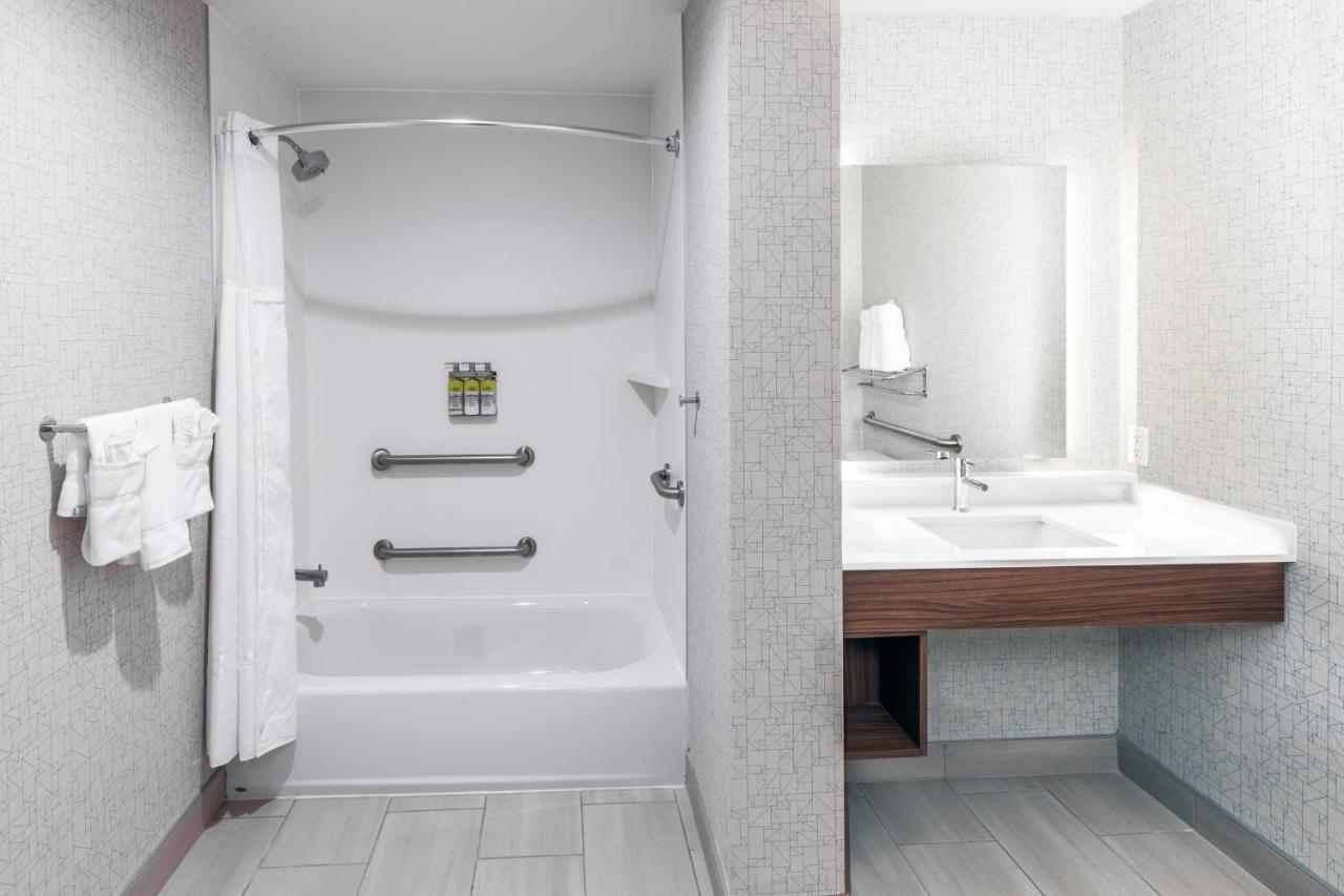 Holiday Inn Express & Suites - Stafford Nw - Sugar Land By Ihg Εξωτερικό φωτογραφία